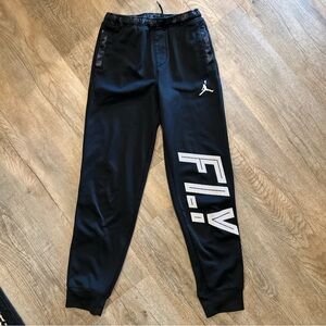 Boys Jordan sweat pants joggers XL